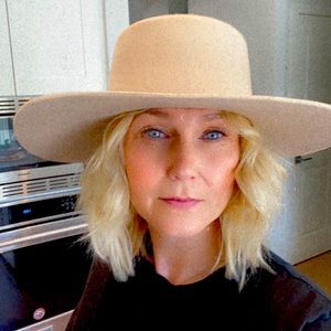 Meet your Posher, Robyn